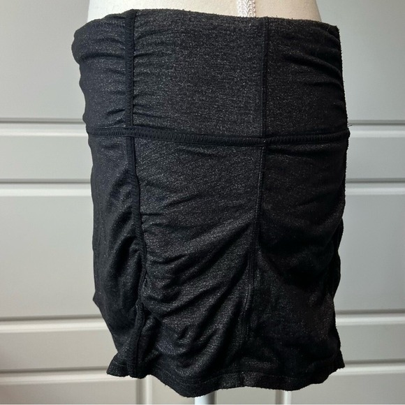Athleta Black Sparkle Ruched Athletic Skirt Skort Shorts Built In Size‎ M - Picture 3 of 7